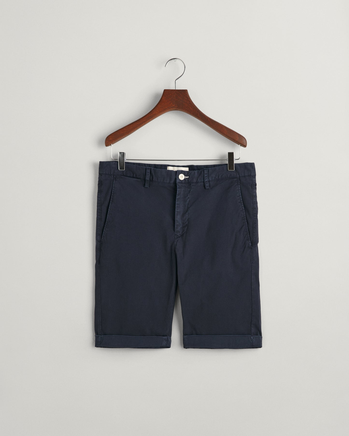 MARINE, SLIM SUNFADED SHORTS, FLAT-LAY BY GANT AU.