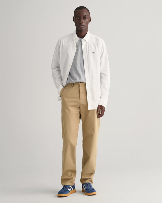 DARK KHAKI, REGULAR TWILL CHINOS, FRONT-VIEW BY GANT AU.