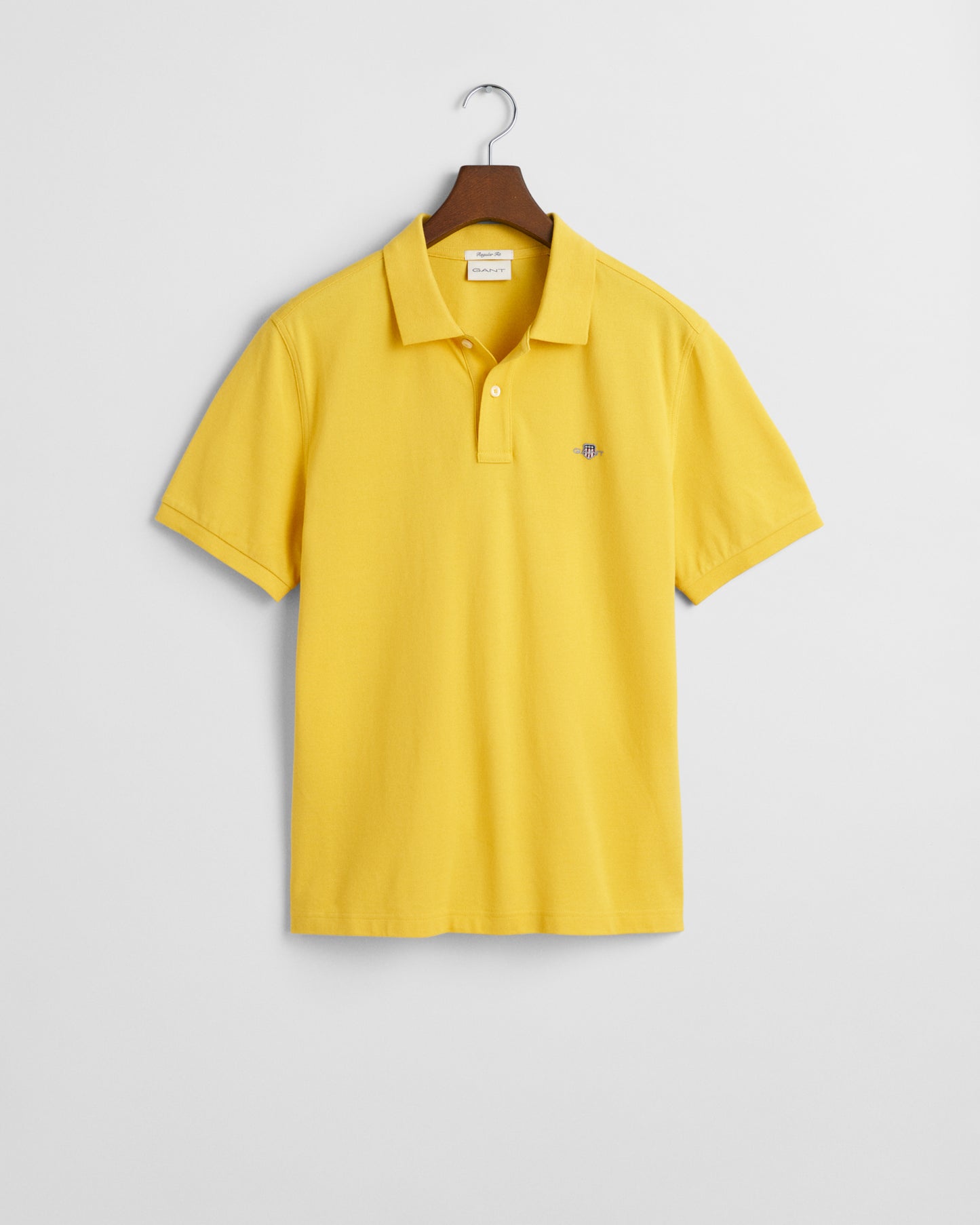 FADED SUNSET, REG SHIELD SS PIQUE POLO, FLAT-LAY BY GANT AU.