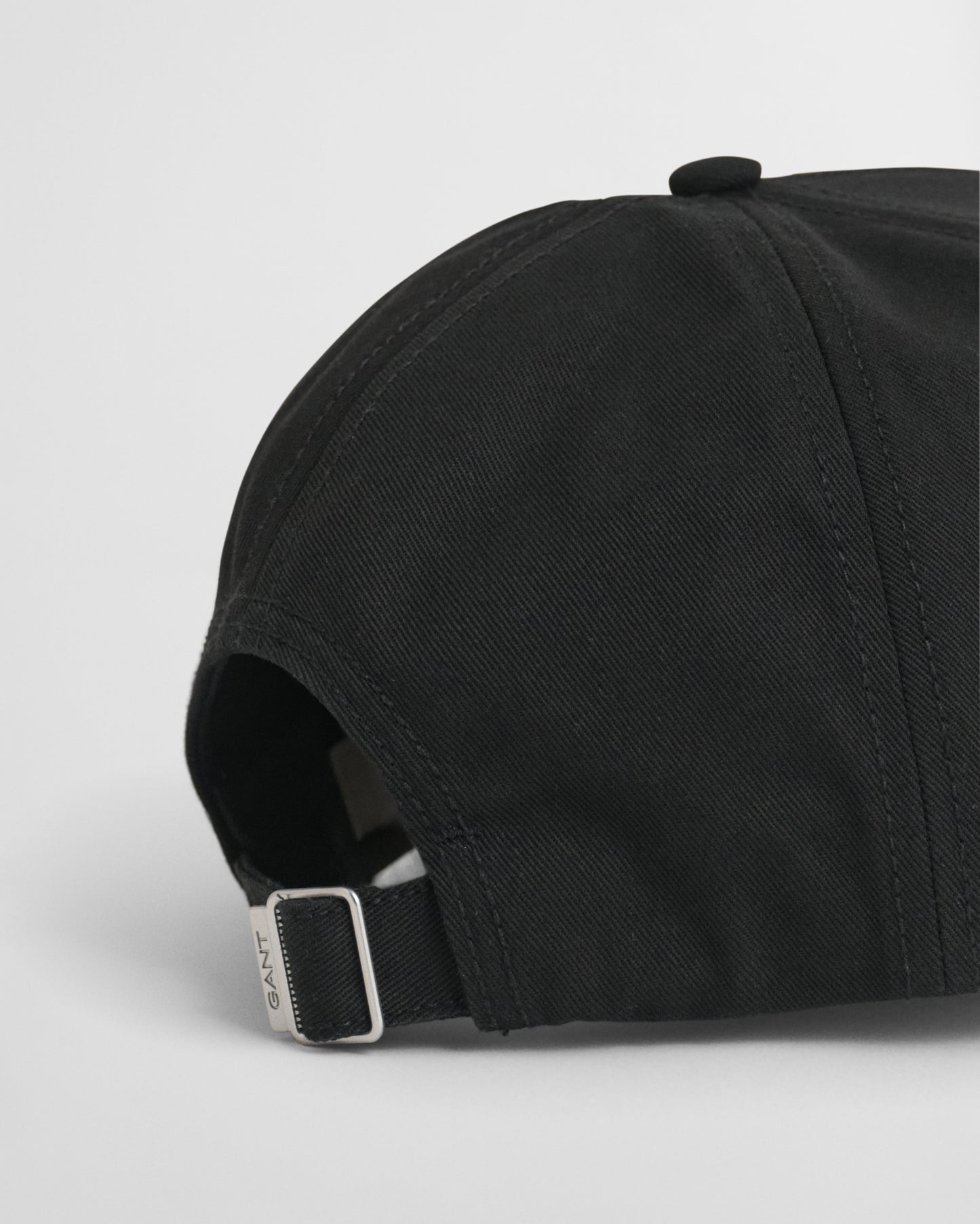 BLACK, UNISEX. TWILL CAP, CLOSE-UP BY GANT AU.