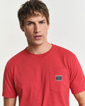 RUBY RED, POCKET SS T-SHIRT, CLOSE-UP BY GANT AU.