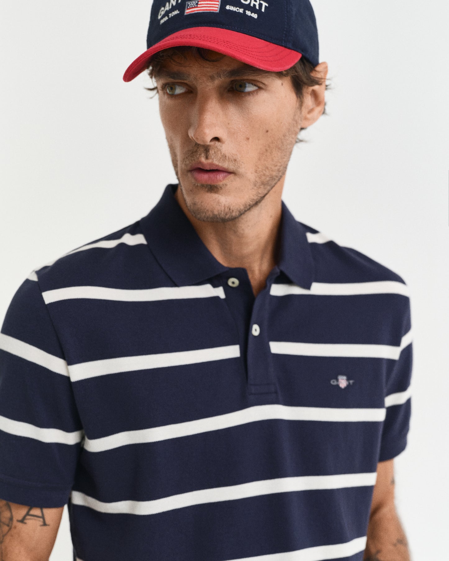 EVENING BLUE, STRIPED POLO, CLOSE-UP BY GANT AU.