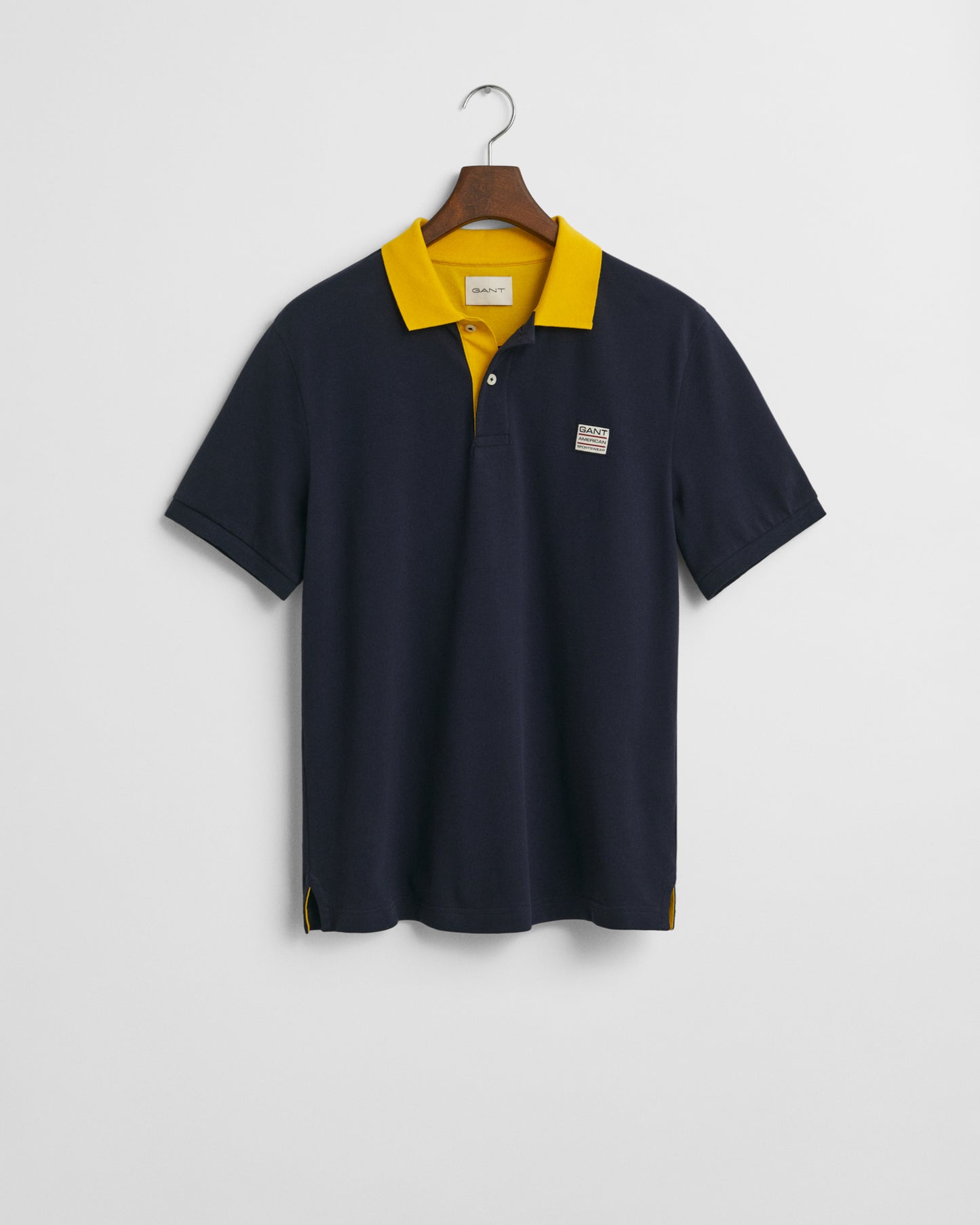 EVENING BLUE, CONTRAST SS POLO, FLAT-LAY BY GANT AU.