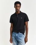BLACK, REG SHIELD SS PIQUE POLO, FRONT-VIEW BY GANT AU.