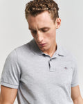 GREY MELANGE, REG SHIELD SS PIQUE POLO, CLOSE-UP BY GANT AU.