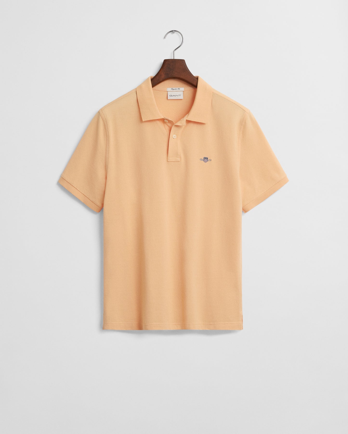 PEACHY ORANGE, REG SHIELD SS PIQUE POLO, FLAT-LAY BY GANT AU.