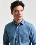 SEMI LIGHT BLUE, REG INDIGO BD, CLOSE-UP BY GANT AU.