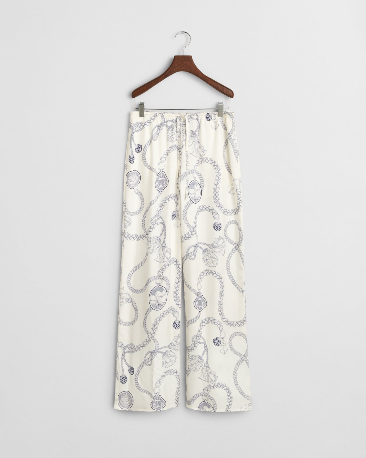 CREAM, FLUID SAILING DRAWSTRING PANTS, FLAT-LAY BY GANT AU.