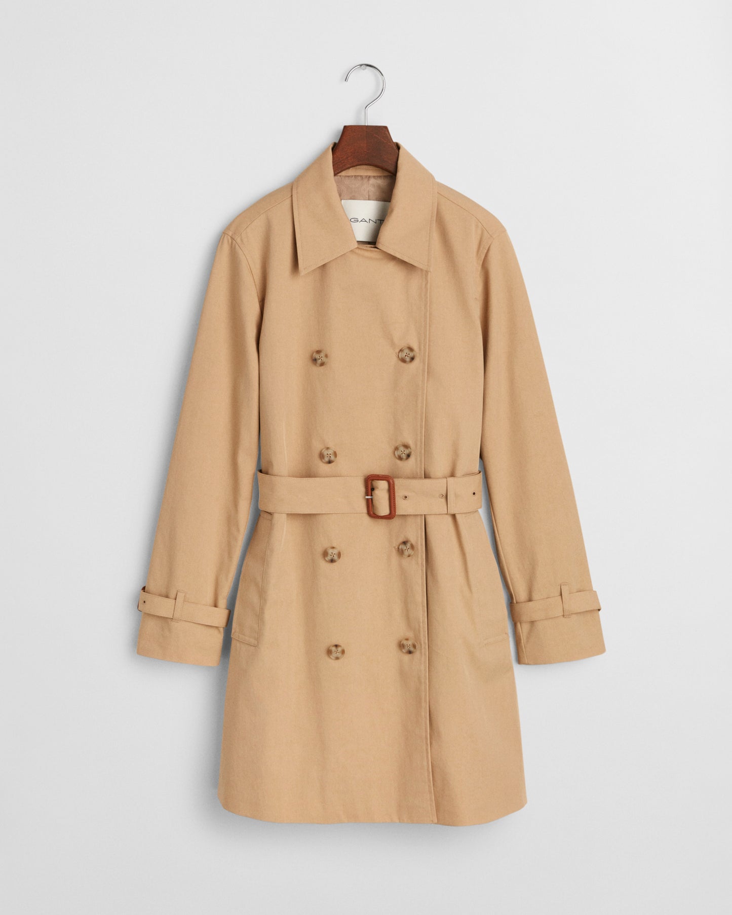 OAK BEIGE, COTTON TRENCH COAT, FLAT-LAY BY GANT AU.