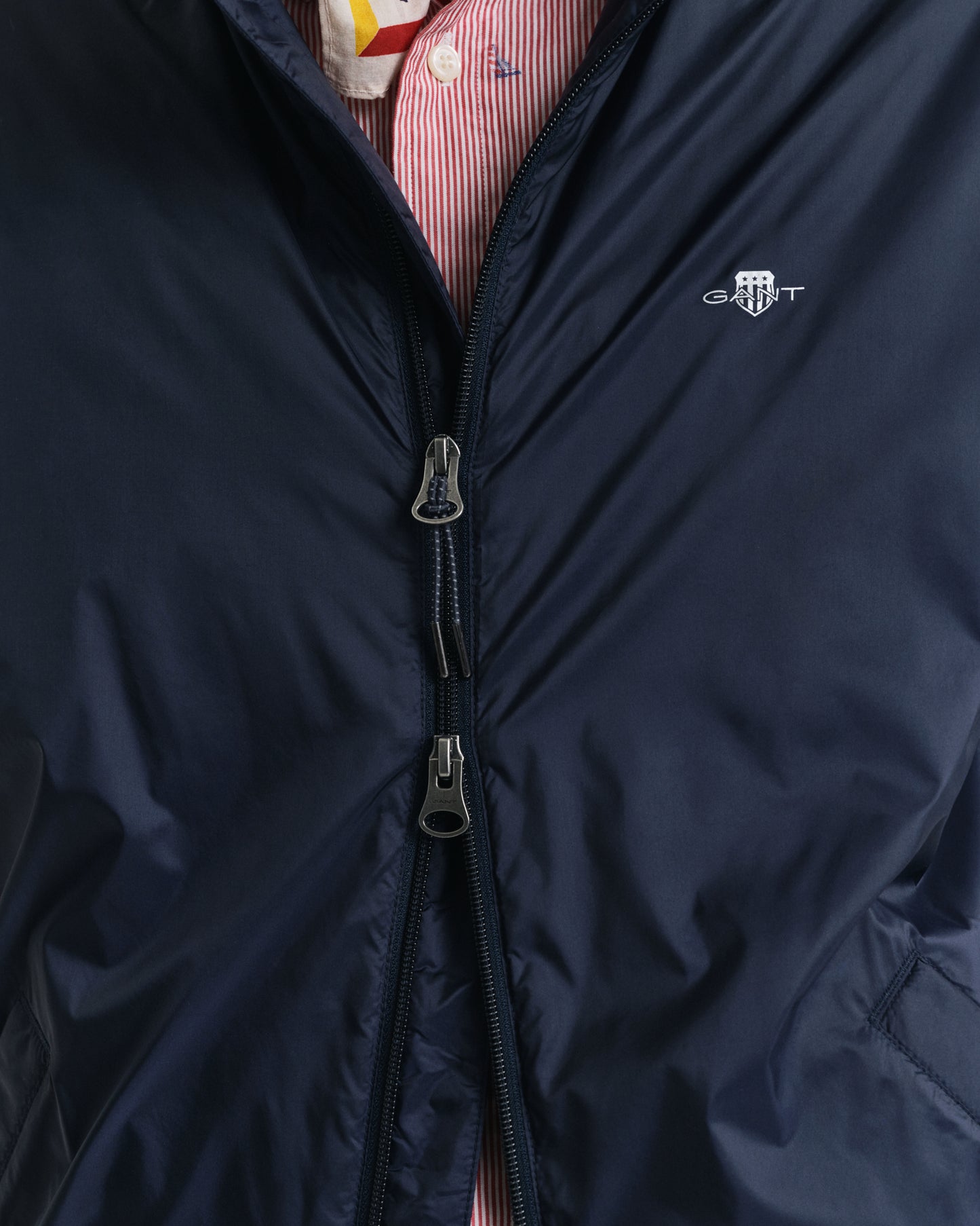 MODEL WEARING LIGHT INSULATED JACKET