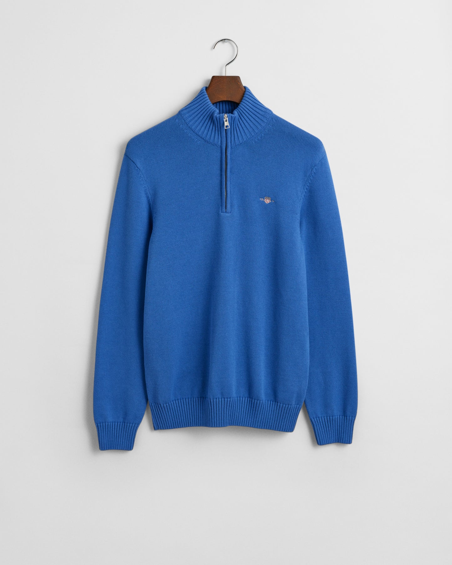 RICH BLUE, CASUAL COTTON HALF ZIP, FLAT-LAY BY GANT AU.