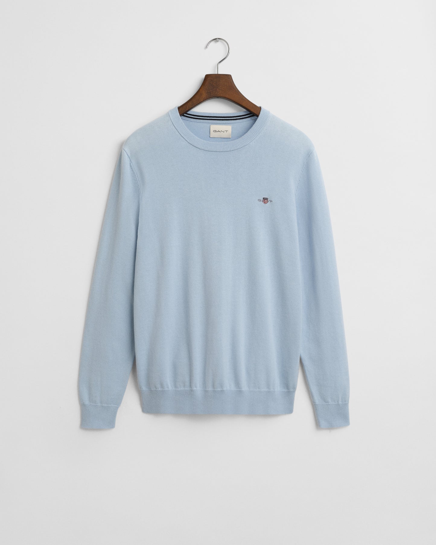 FRESH BLUE, CLASSIC COTTON C-NECK, FLAT-LAY BY GANT AU.