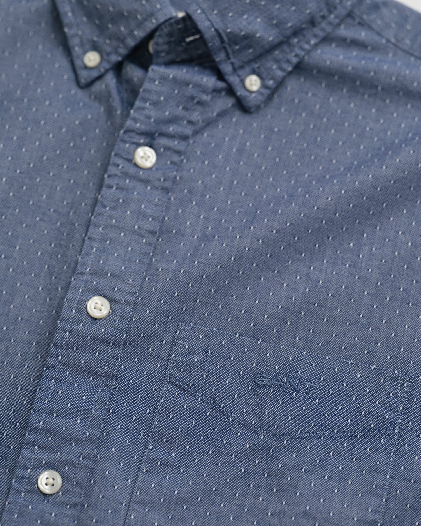 PERSIAN BLUE, REG OXFORD DOBBY DOT SHIRT, FLAT-LAY BY GANT AU.