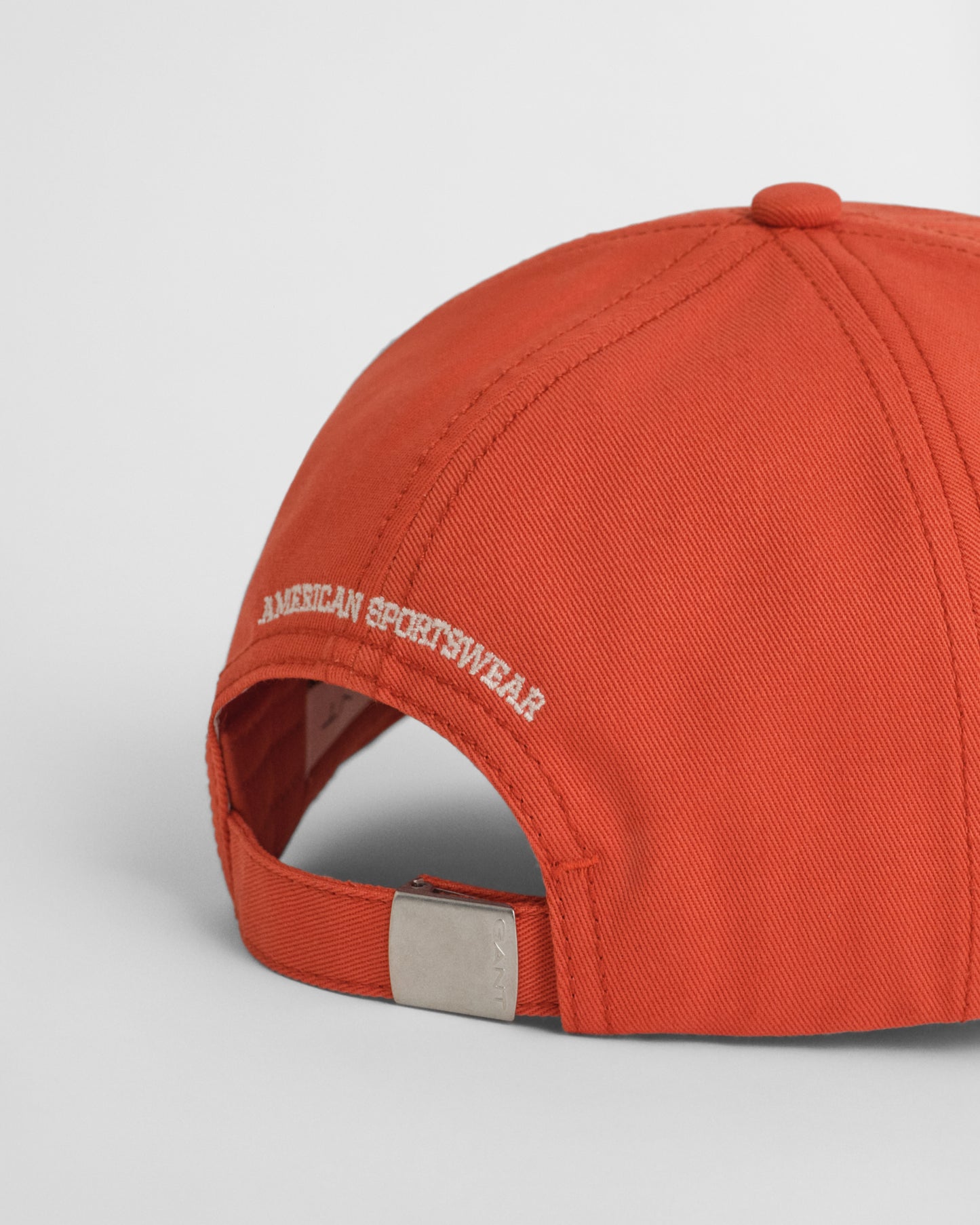 DEEP ORANGE, CREST GRAPHIC COTTON TWILL CAP, FLAT-LAY BY GANT AU.
