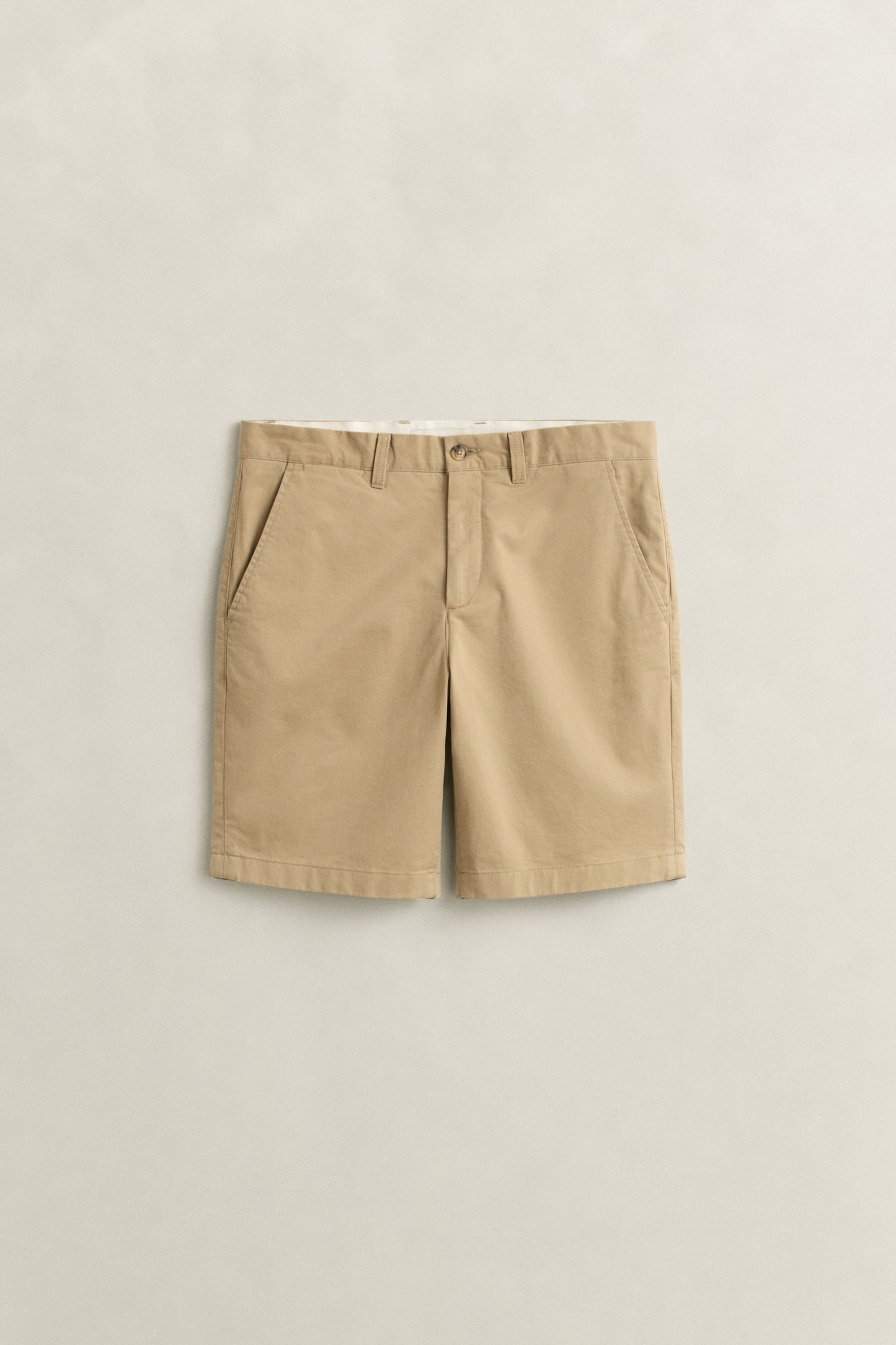 DARK KHAKI, Chino Shorts, FRONT-VIEW BY GANT AU.