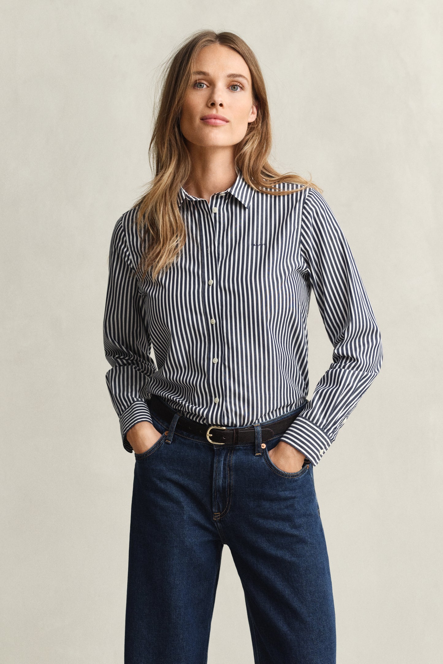 CLASSIC BLUE, REG CLASSIC POPLIN STRIPED SHIRT BY GANT AU.