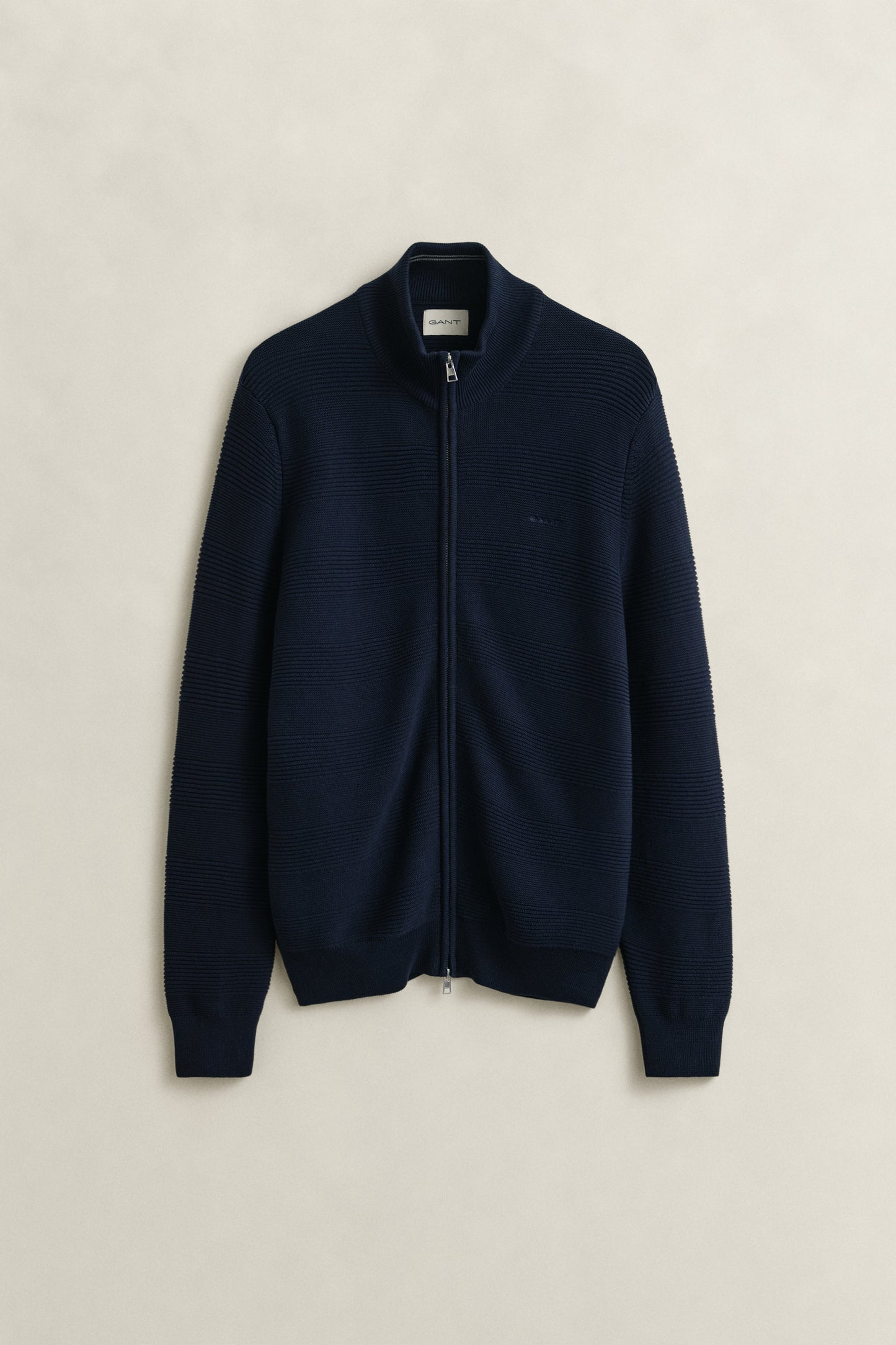 EVENING BLUE, COTTON TEXTURE ZIPPED CARDIGAN, FLAT-LAY BY GANT AU.