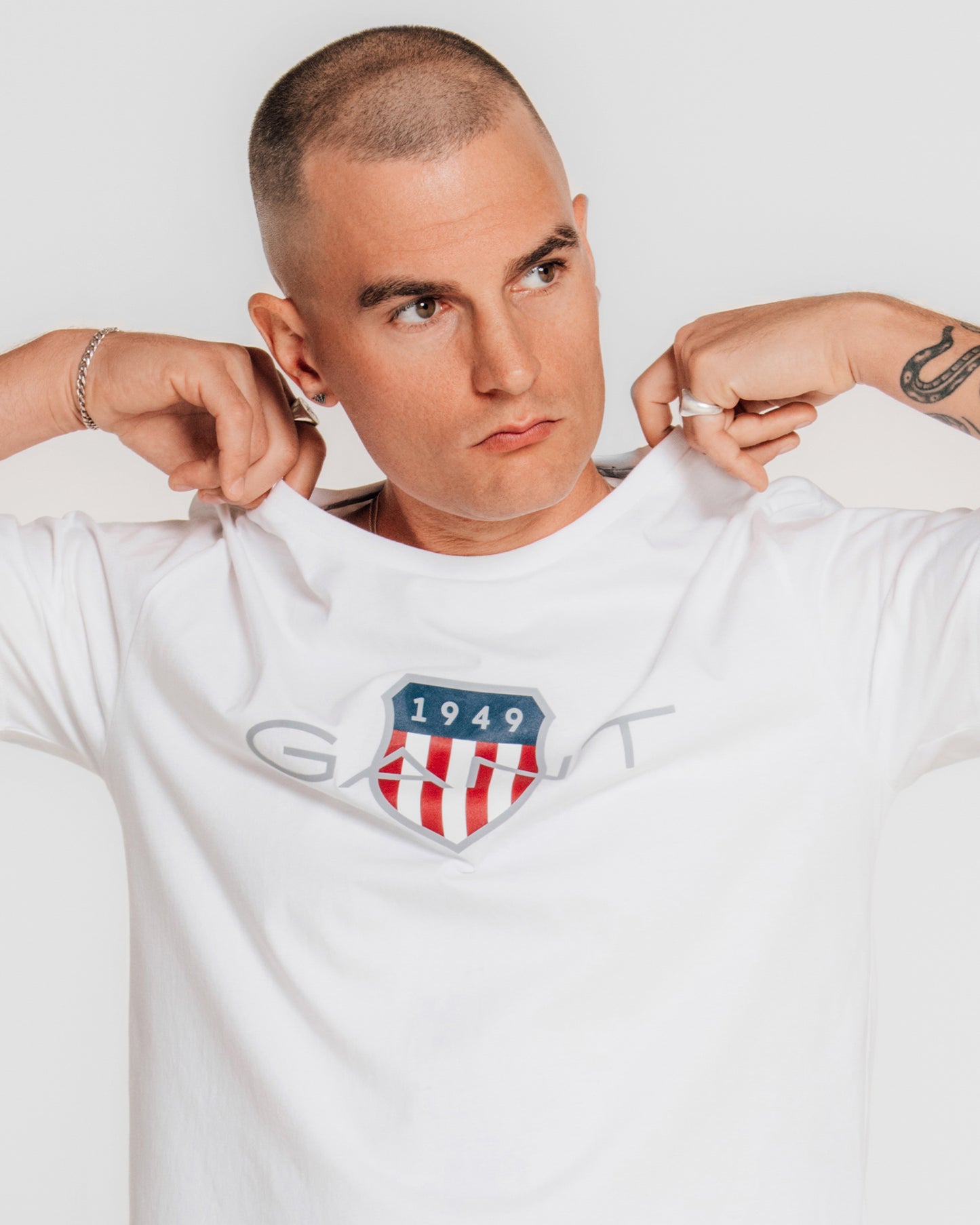 REG ARCHIVE SHIELD TSHIRT