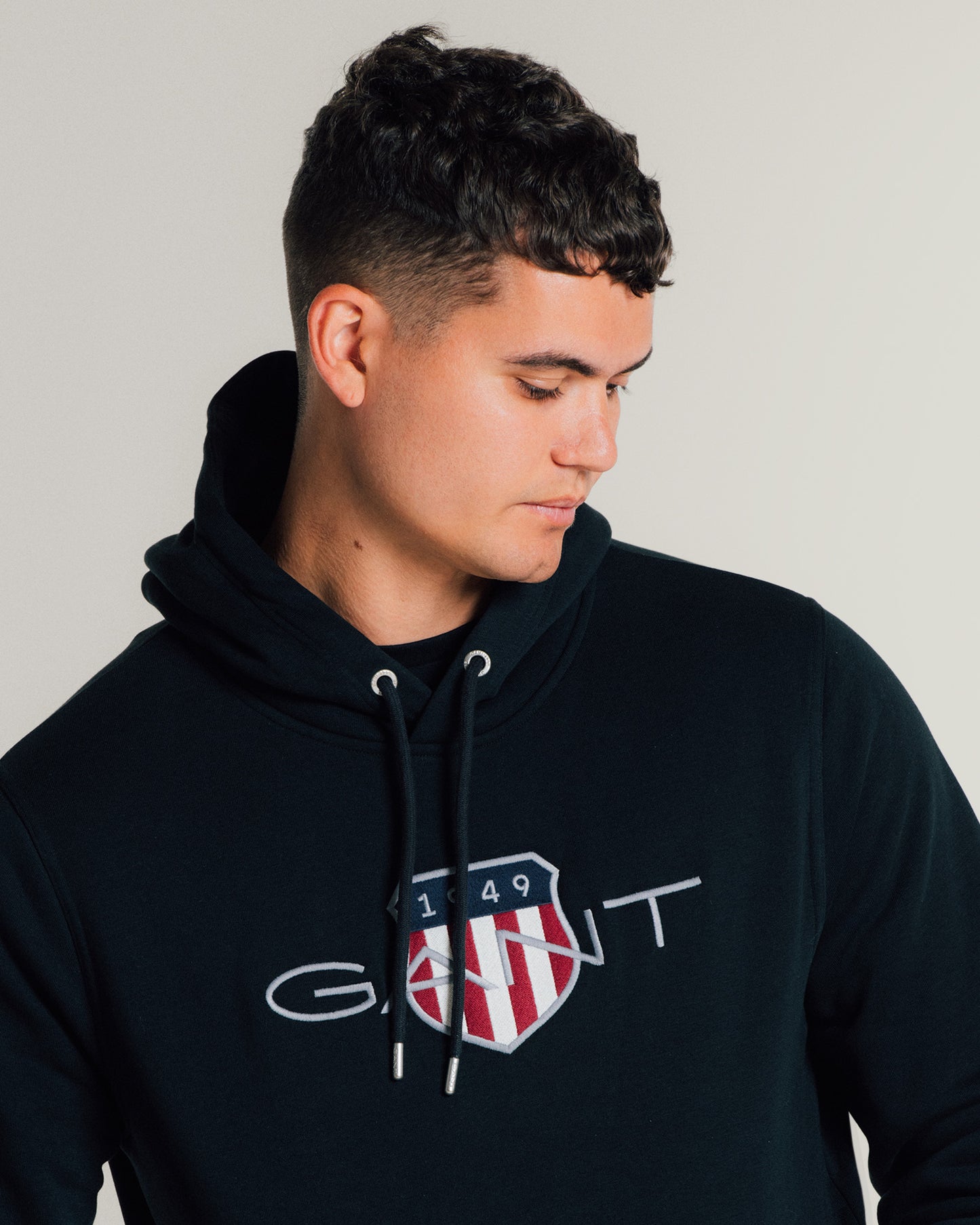 REG ARCHIVE SHIELD HOODIE