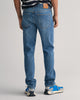 MID BLUE WORN IN, SLIM GANT JEANS, BACK-VIEW BY GANT AU.