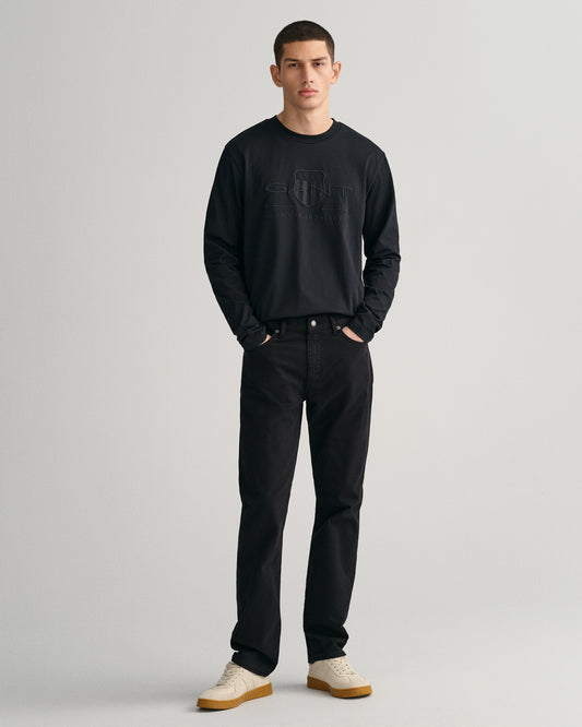 BLACK, REGULAR DESERT JEANS, FRONT-VIEW BY GANT AU.