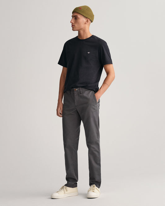 ANTRACITE, SLIM TWILL CHINOS BY GANT AU.