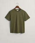 JUNIPER GREEN, REG SHIELD SS T-SHIRT, FLAT-LAY BY GANT AU.
