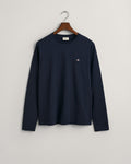 EVENING BLUE, REG SHIELD LS T-SHIRT, FLAT-LAY BY GANT AU.