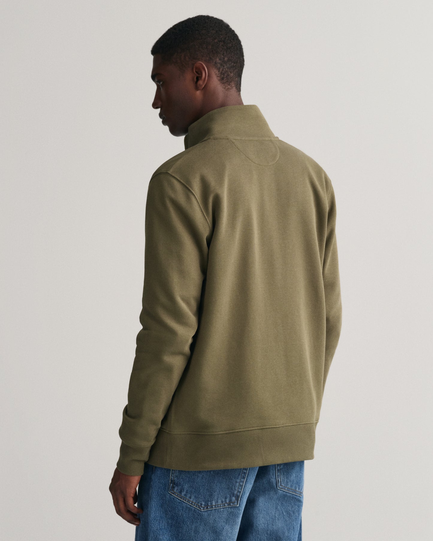 JUNIPER GREEN, REG SHIELD FULL ZIP SWEAT, BACK-VIEW BY GANT AU.