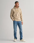 CONCRETE BEIGE, REG TONAL SHIELD HOODIE BY GANT AU.
