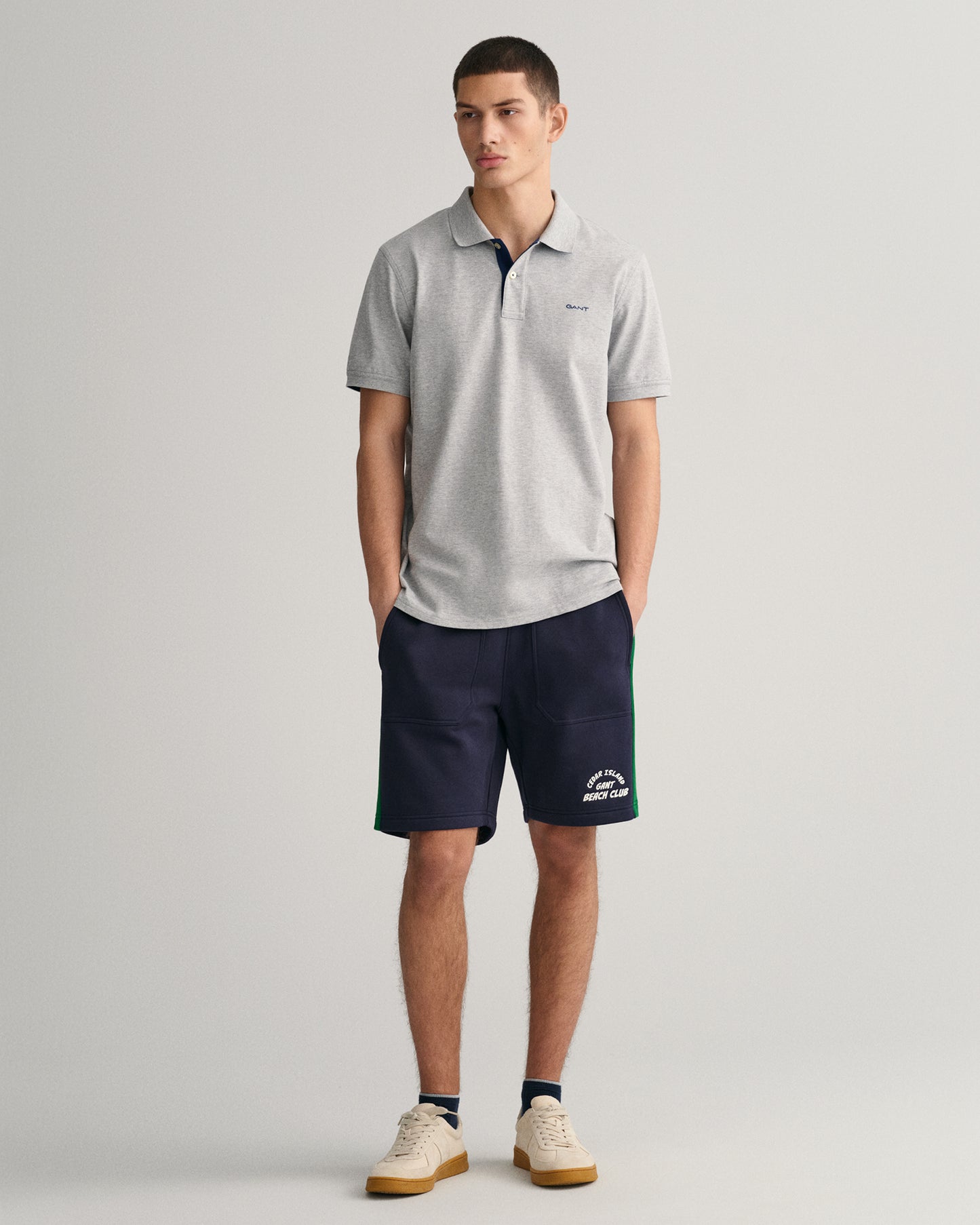 GREY MELANGE, REG CONTRAST PIQUE SS POLO BY GANT AU.
