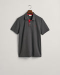 ANTRACIT MELANGE, REG CONTRAST PIQUE SS POLO, FLAT-LAY BY GANT AU.