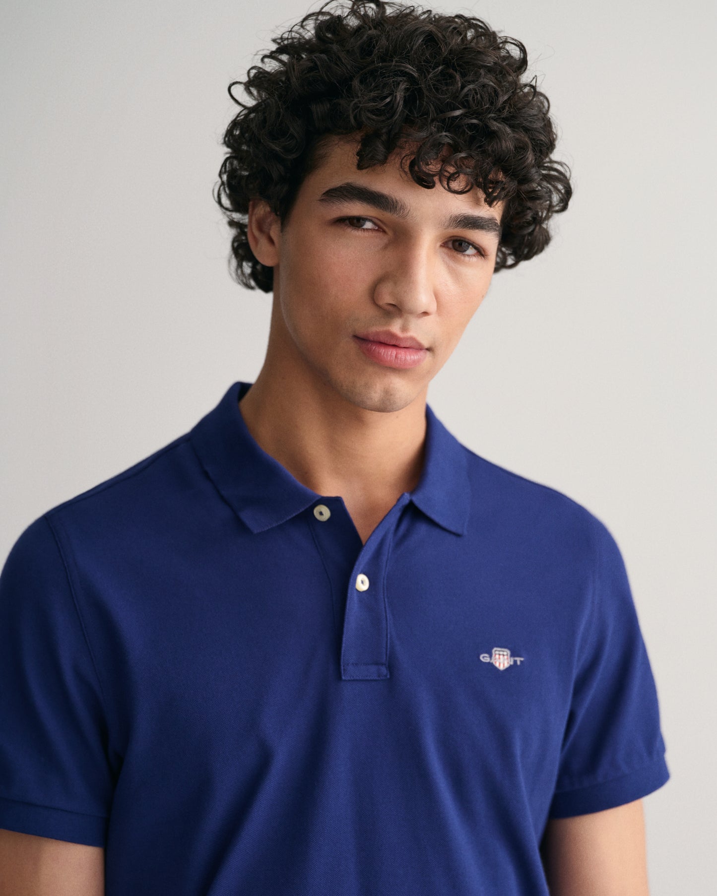 RICH NAVY, REG SHIELD SS PIQUE POLO, CLOSE-UP BY GANT AU.