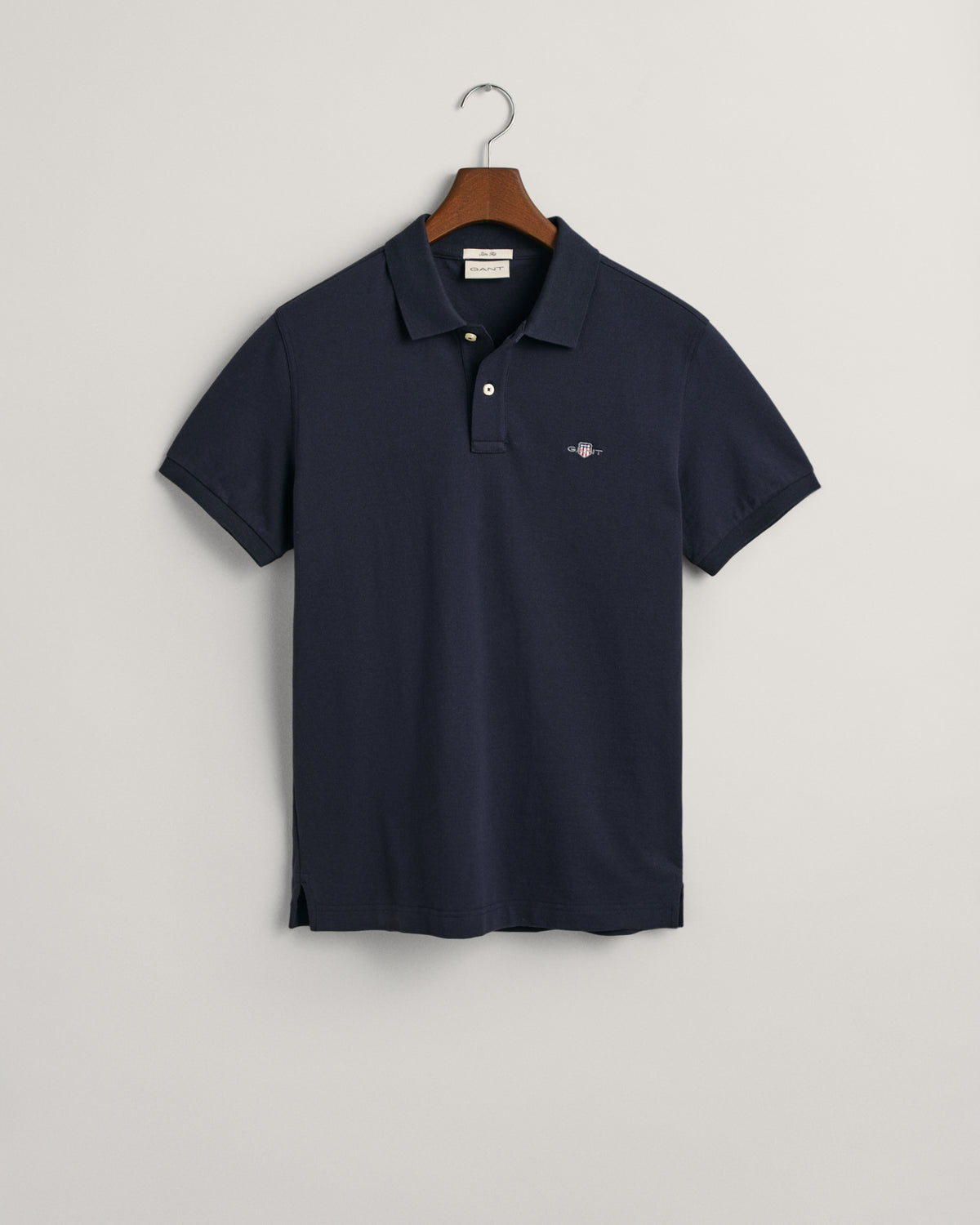EVENING BLUE, SLIM SHIELD SS PIQUE POLO, FLAT-LAY BY GANT AU.