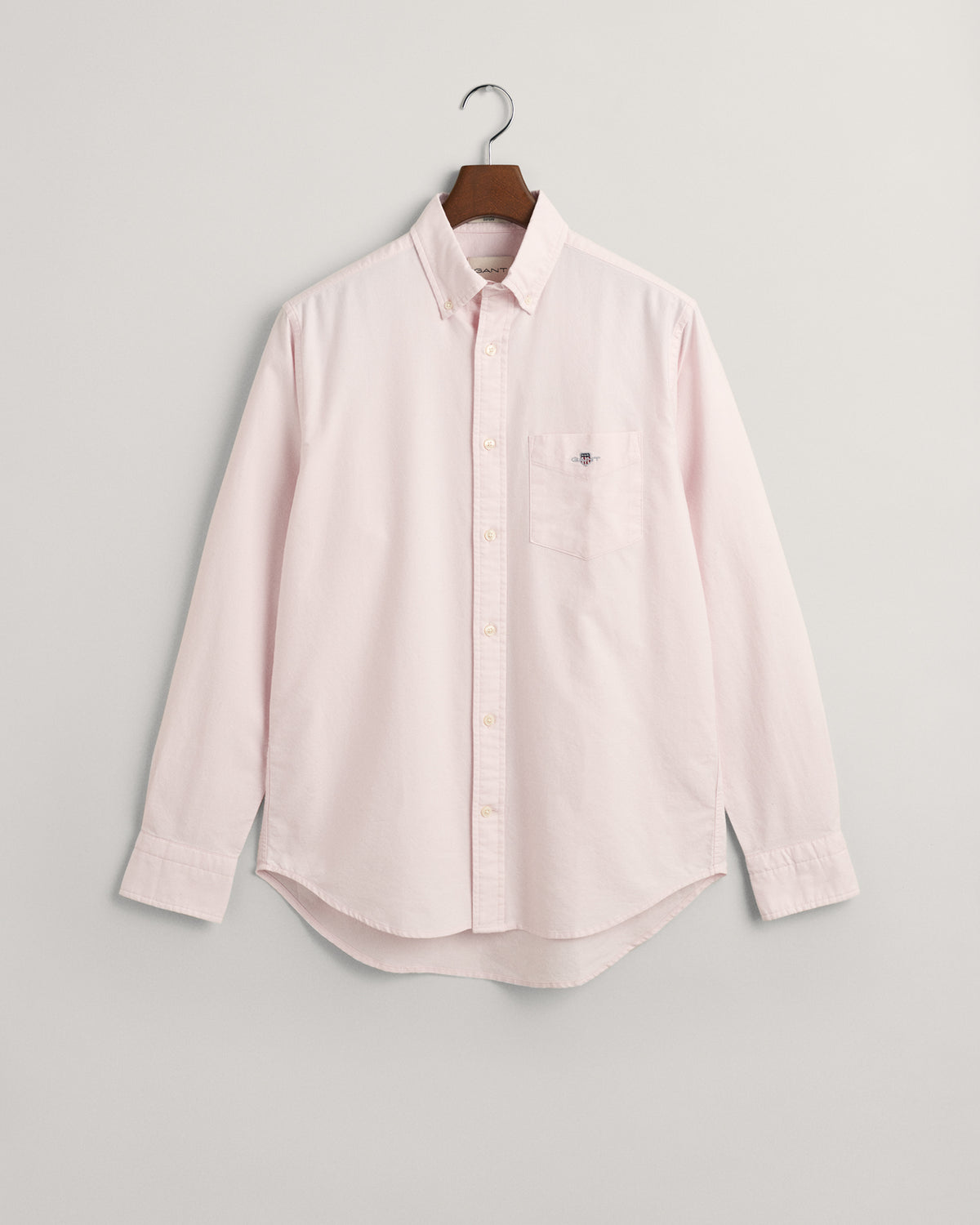 LIGHT PINK, REG OXFORD SHIRT, FLAT-LAY BY GANT AU.