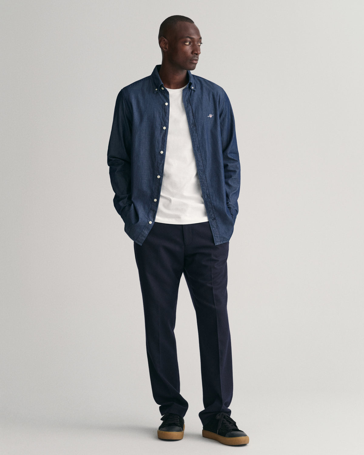 DARK INDIGO, SLIM INDIGO BD BY GANT AU.