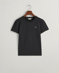 BLACK, REG SHIELD SS T-SHIRT, FLAT-LAY BY GANT AU.