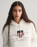 EGGSHELL, REL ARCHIVE SHIELD HOODIE, CLOSE-UP BY GANT AU.