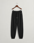 BLACK, SHIELD SWEATPANTS, FLAT-LAY BY GANT AU.