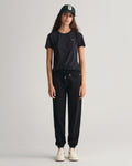BLACK, SHIELD SWEATPANTS, FRONT-VIEW BY GANT AU.