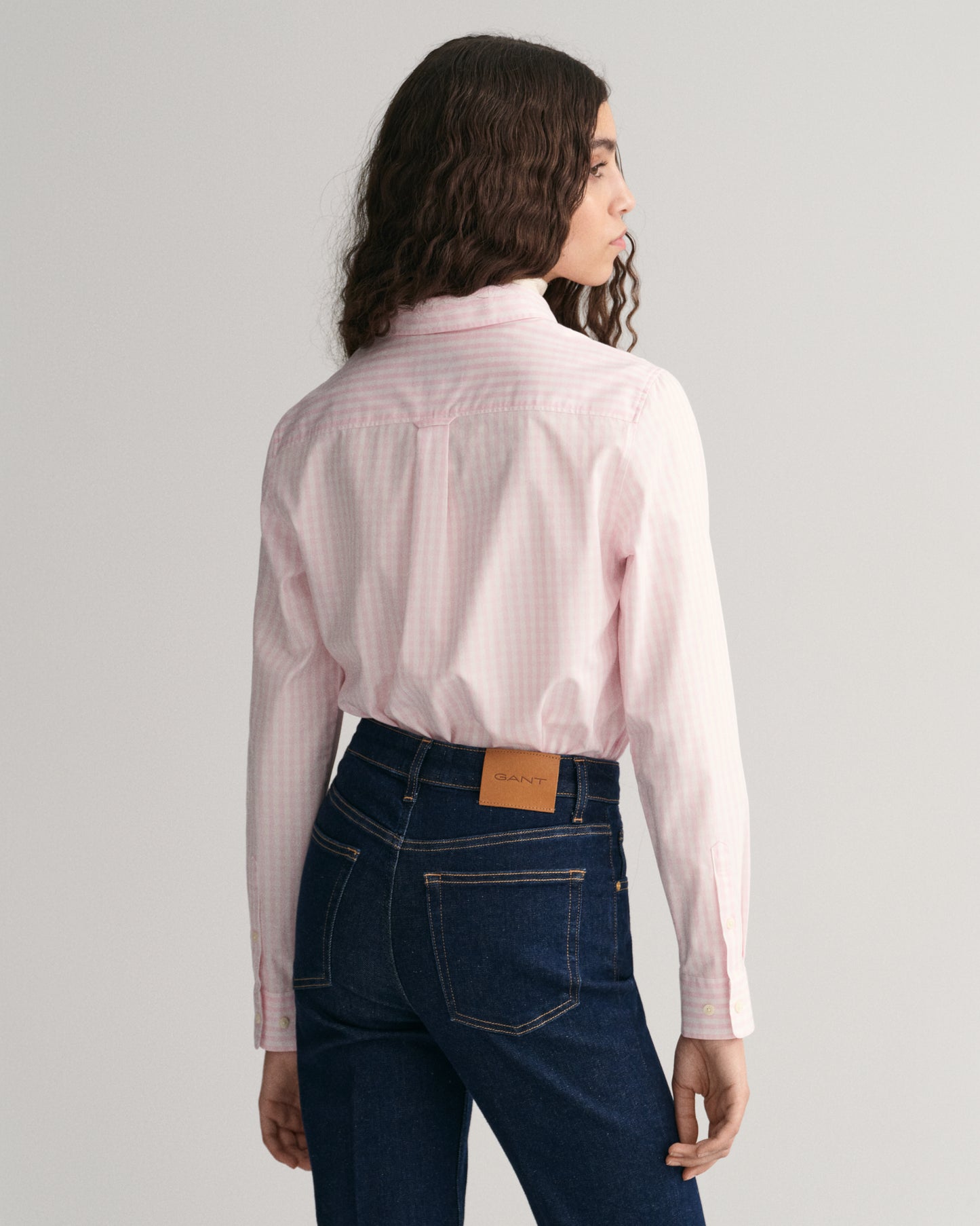 LIGHT PINK, REG POPLIN GINGHAM SHIRT, BACK-VIEW BY GANT AU.