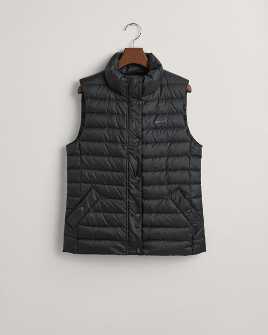 BLACK, LIGHT DOWN VEST, FLAT-LAY BY GANT AU.