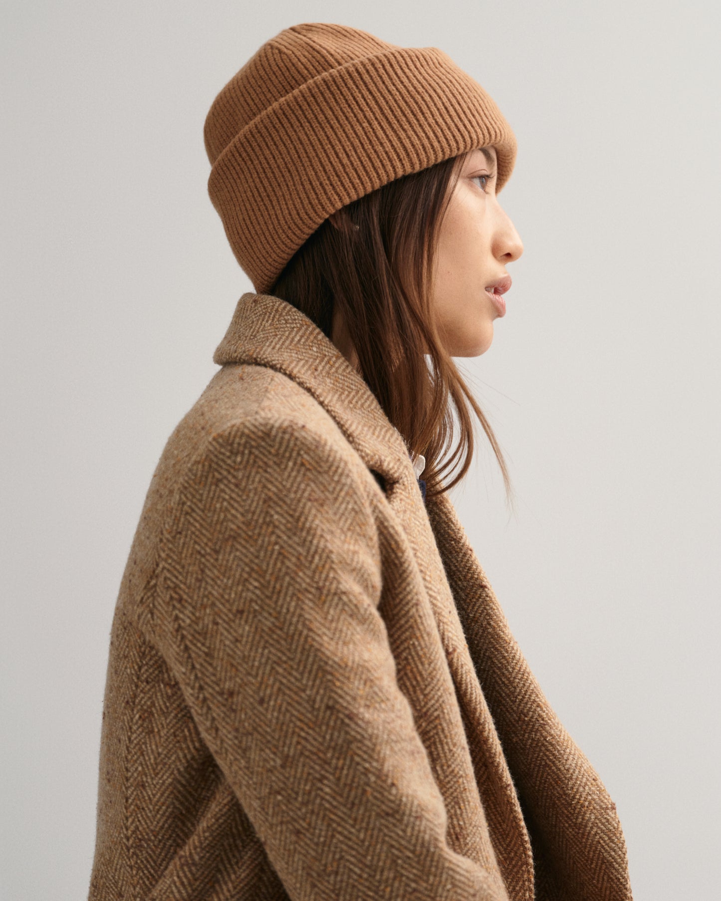 BURNT SUGAR, WOOL RIBBED BEANIE, CLOSE-UP BY GANT AU.