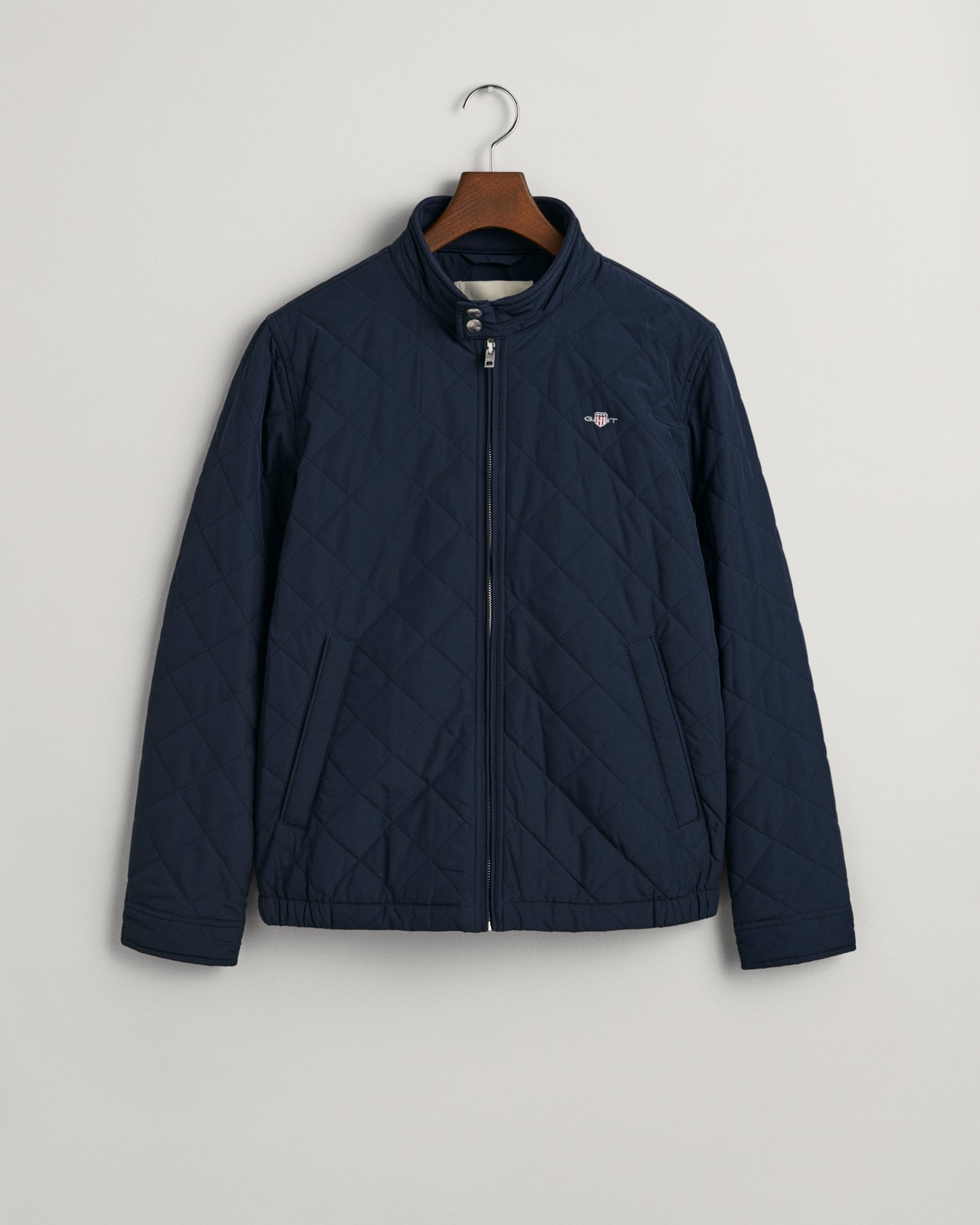 EVENING BLUE, QUILTED WINDCHEATER, FLAT-LAY BY GANT AU.