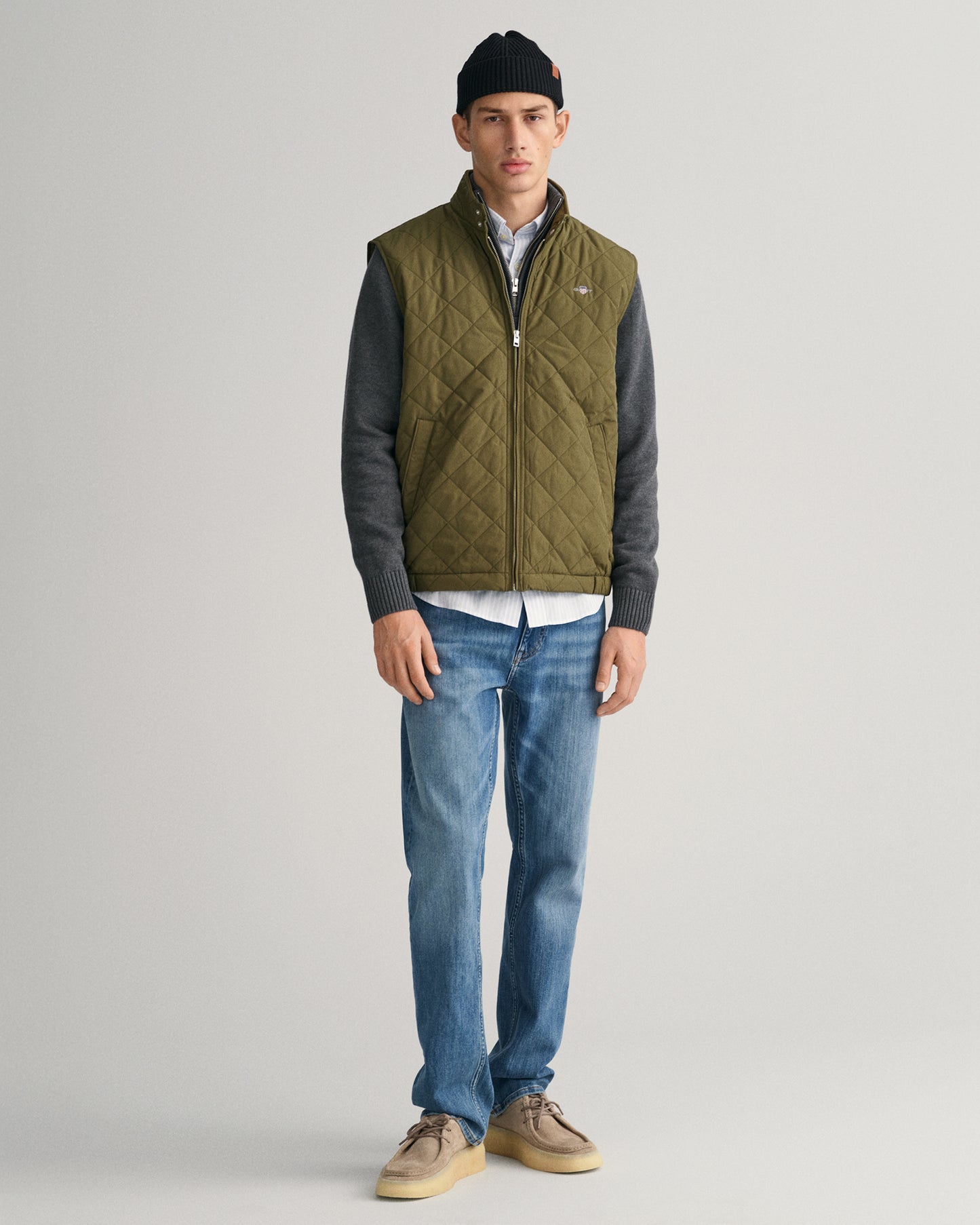 JUNIPER GREEN, QUILTED WINDCHEATER VEST BY GANT AU.
