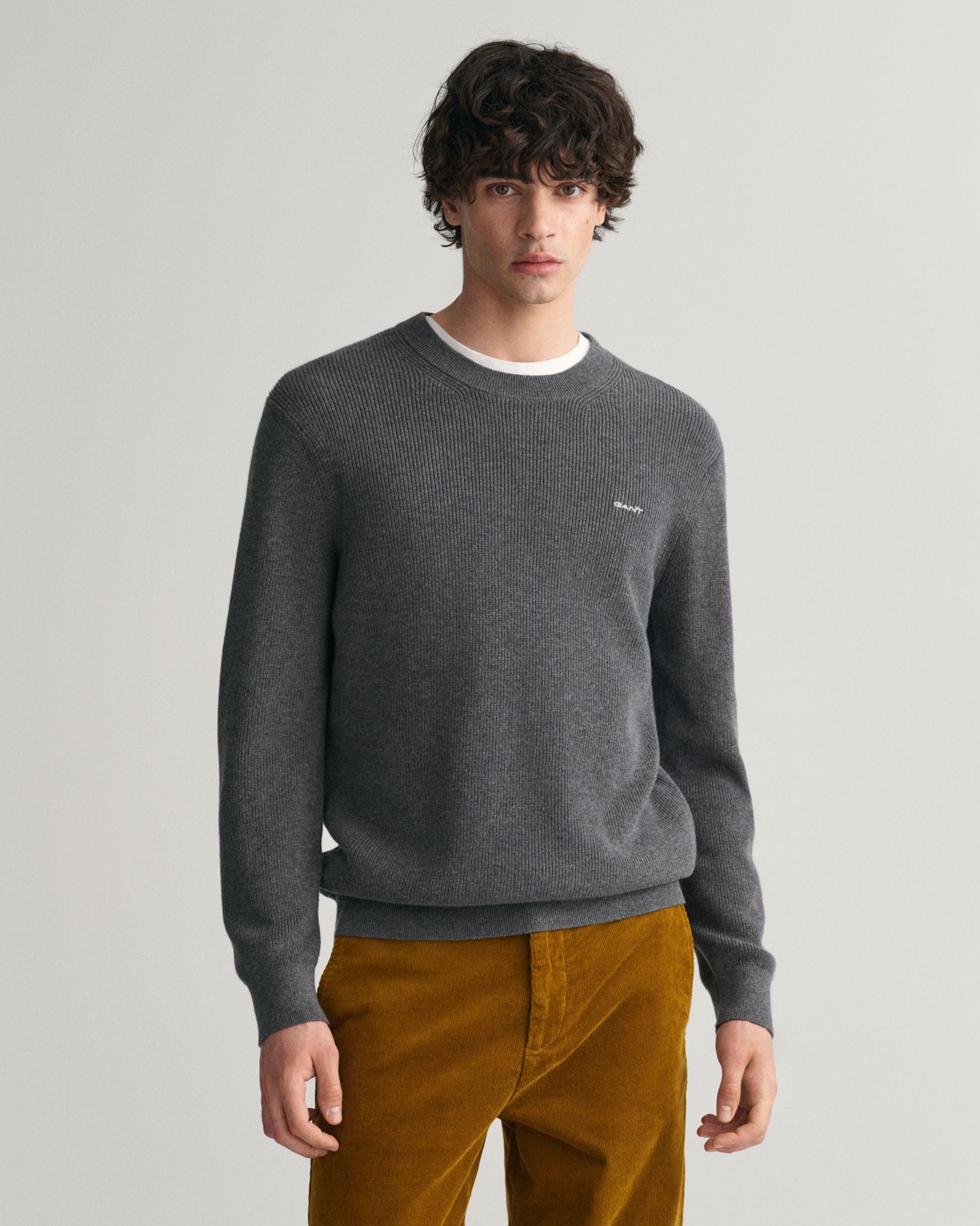 ANTRACIT MELANGE, COTTON WOOL RIB C-NECK, FRONT-VIEW BY GANT AU.