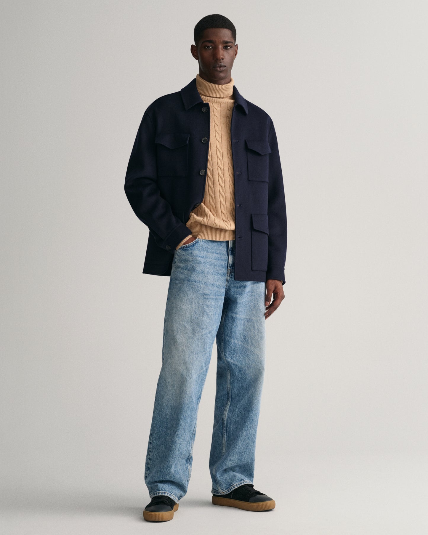 KHAKI MELANGE, COTTON CABLE TURTLE NECK BY GANT AU.