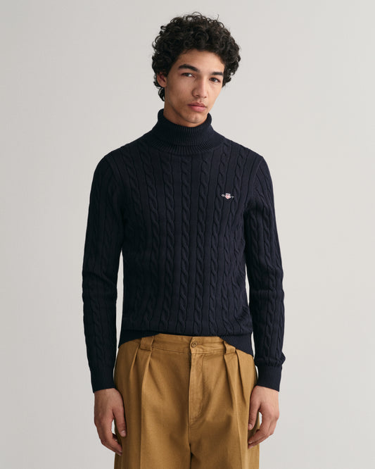 EVENING BLUE, COTTON CABLE TURTLE NECK, FRONT-VIEW BY GANT AU.
