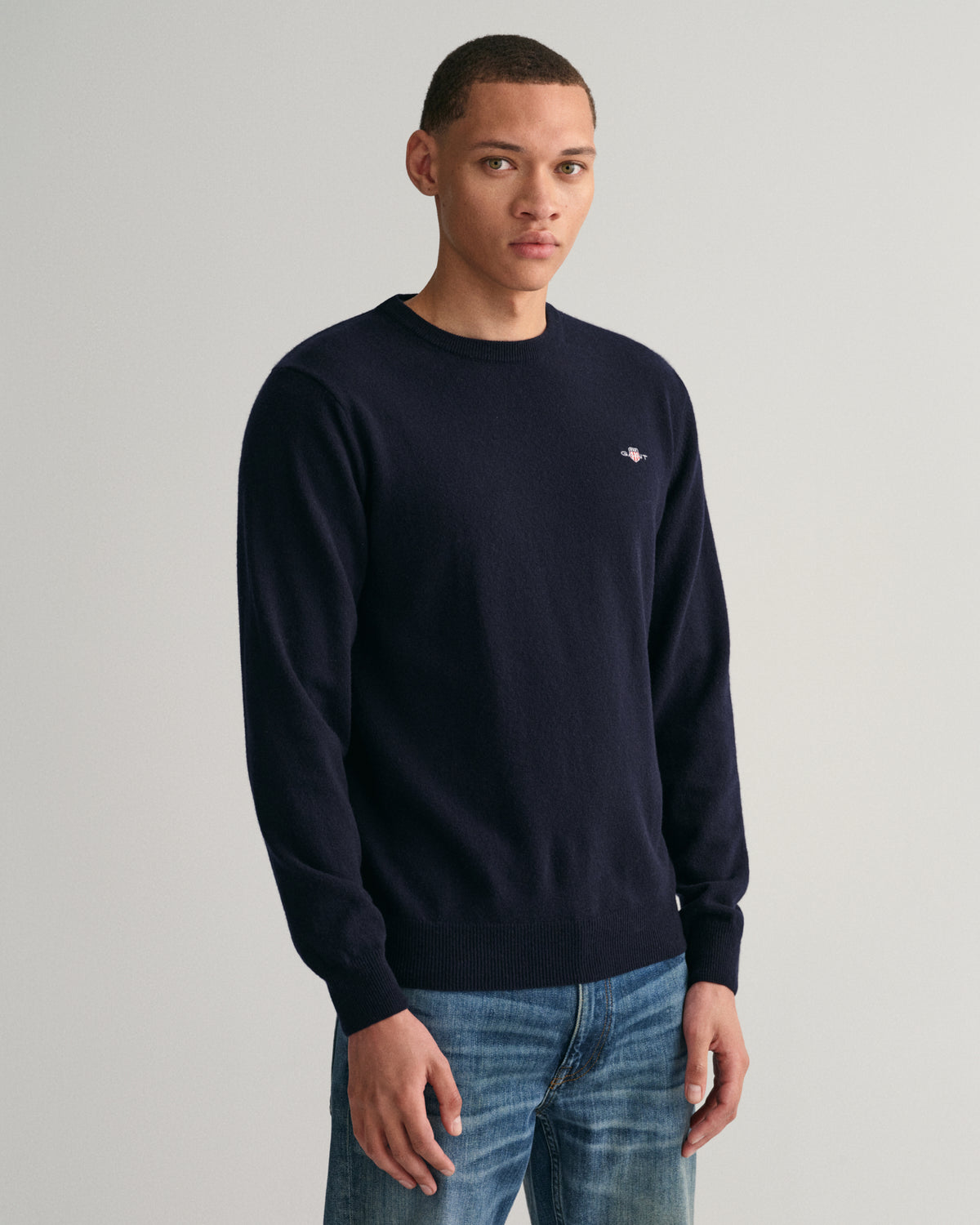 MARINE, SUPERFINE LAMBSWOOL C-NECK, FRONT-VIEW BY GANT AU.