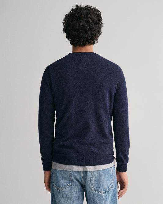 DARK NAVY MELANGE, SUPERFINE LAMBSWOOL C-NECK, BACK-VIEW BY GANT AU.